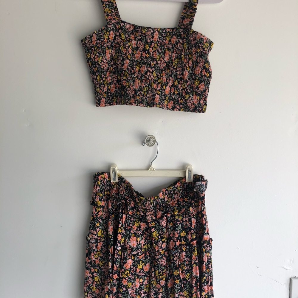 American Eagle floral set